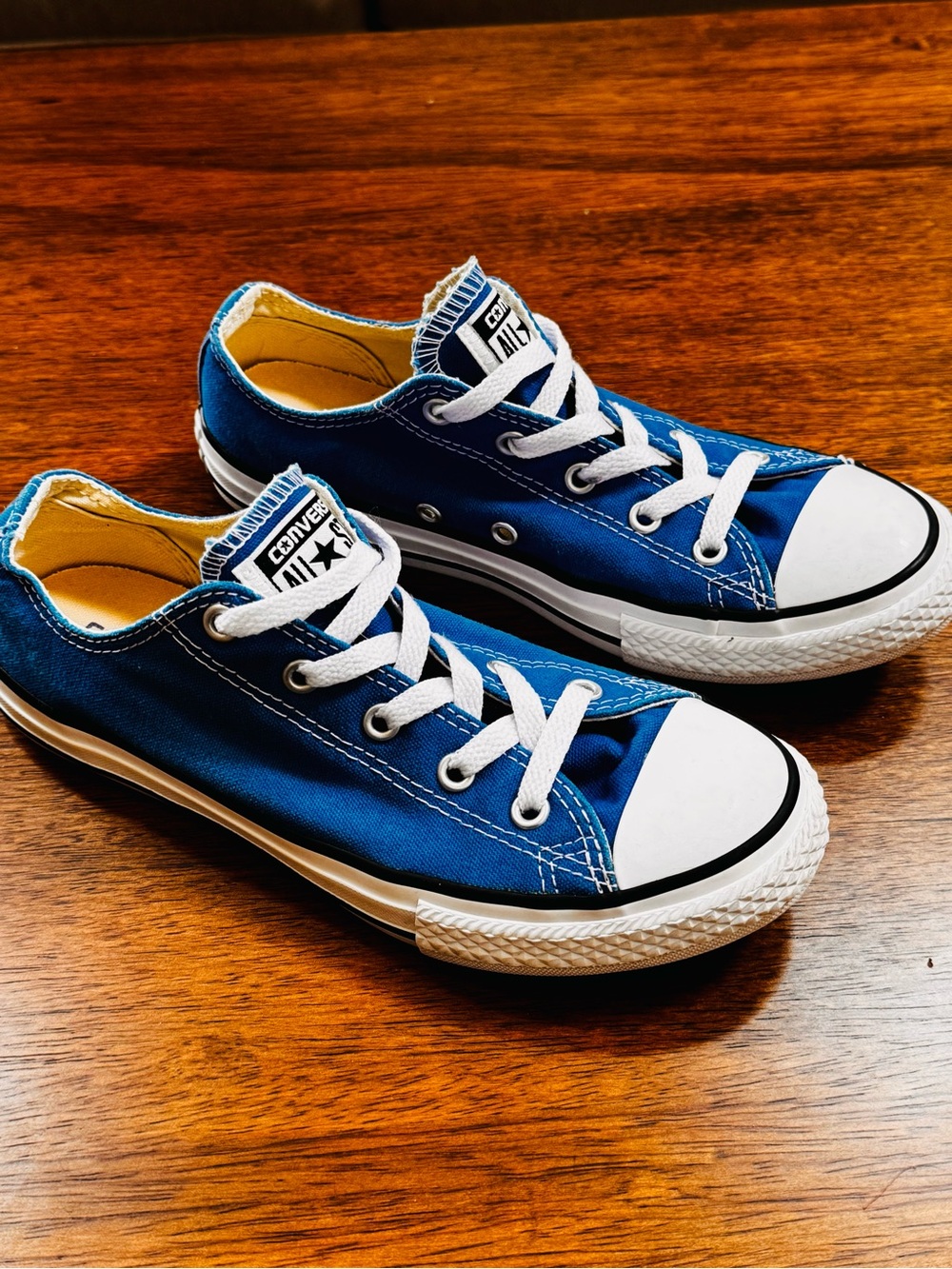 Converse Chuck Taylor All Star Low Top Blue Canvas Sneakers Youth Size 3